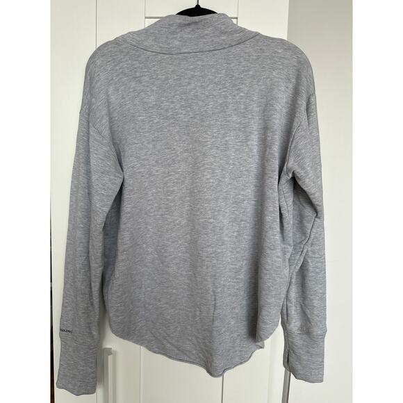Offline by Aerie Gray Mock Neck Pullover Buttery Soft Sweatshirt Size M Like New - Picture 5 of 7